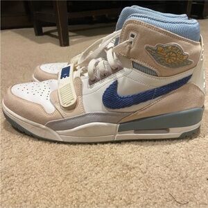 Nike High-Top Sneakers in Blue and Tan